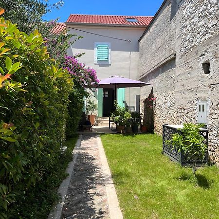 Willa House "Vesela" Biograd Na Moru Zewnętrze zdjęcie