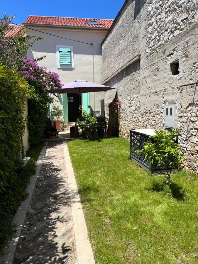 Willa House "Vesela" Biograd Na Moru Zewnętrze zdjęcie